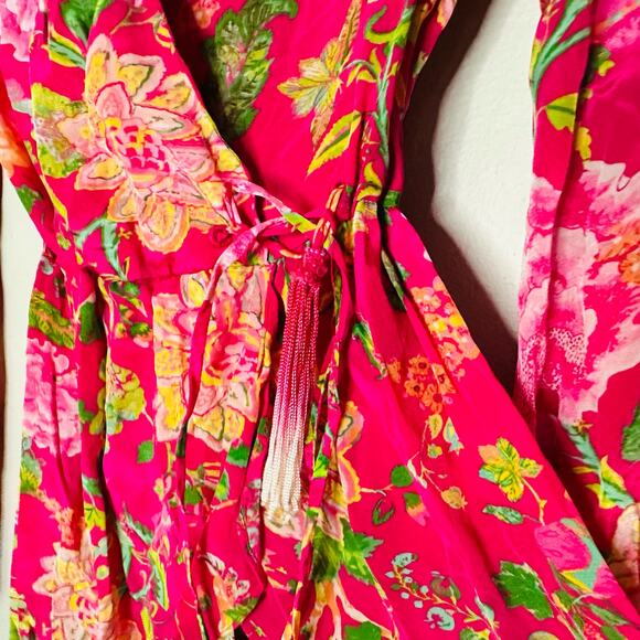 ROCOCO SAND Chloe Pink Floral Long Sleeves Wrap Maxi Dress Size Small - Picture 11 of 16
